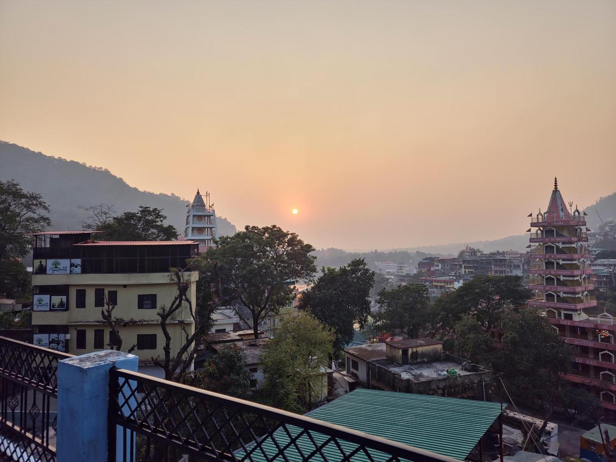Karwaan Homestay Rishīkesh Extérieur photo